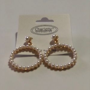 Small dangling hoop